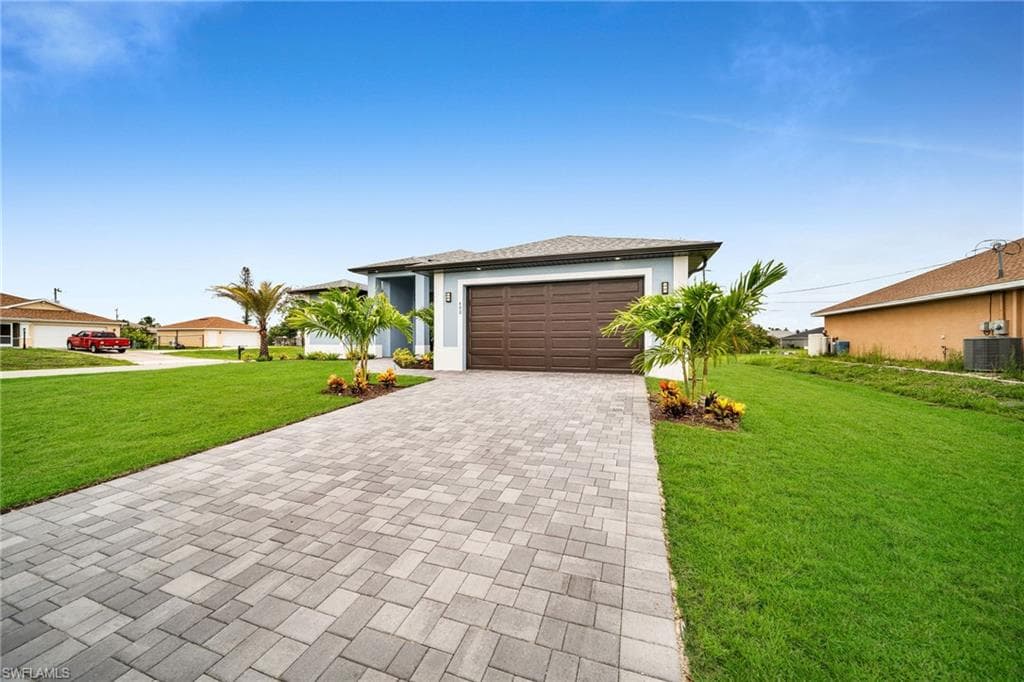 400 NW 7th TER CAPE CORAL, FL 33993
