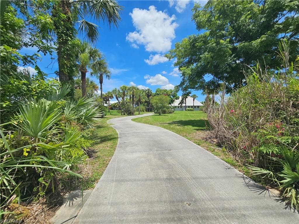 4942 Fort Denaud RD FORT DENAUD, FL 33935
