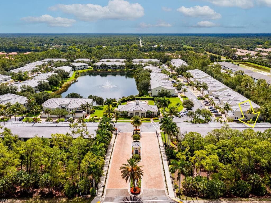 1305 Mariposa CIR 102 NAPLES, FL 34105