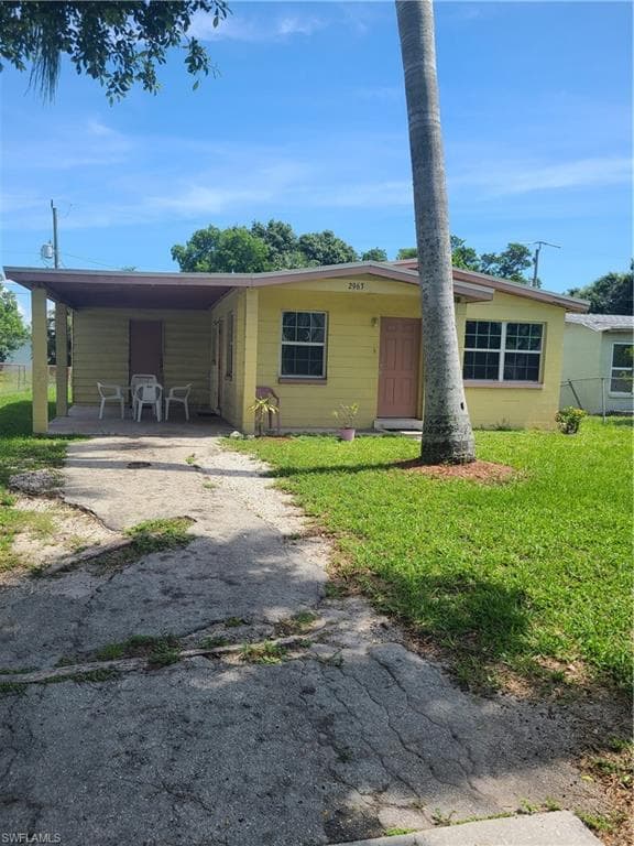 2963 Edison AVE FORT MYERS, FL 33916