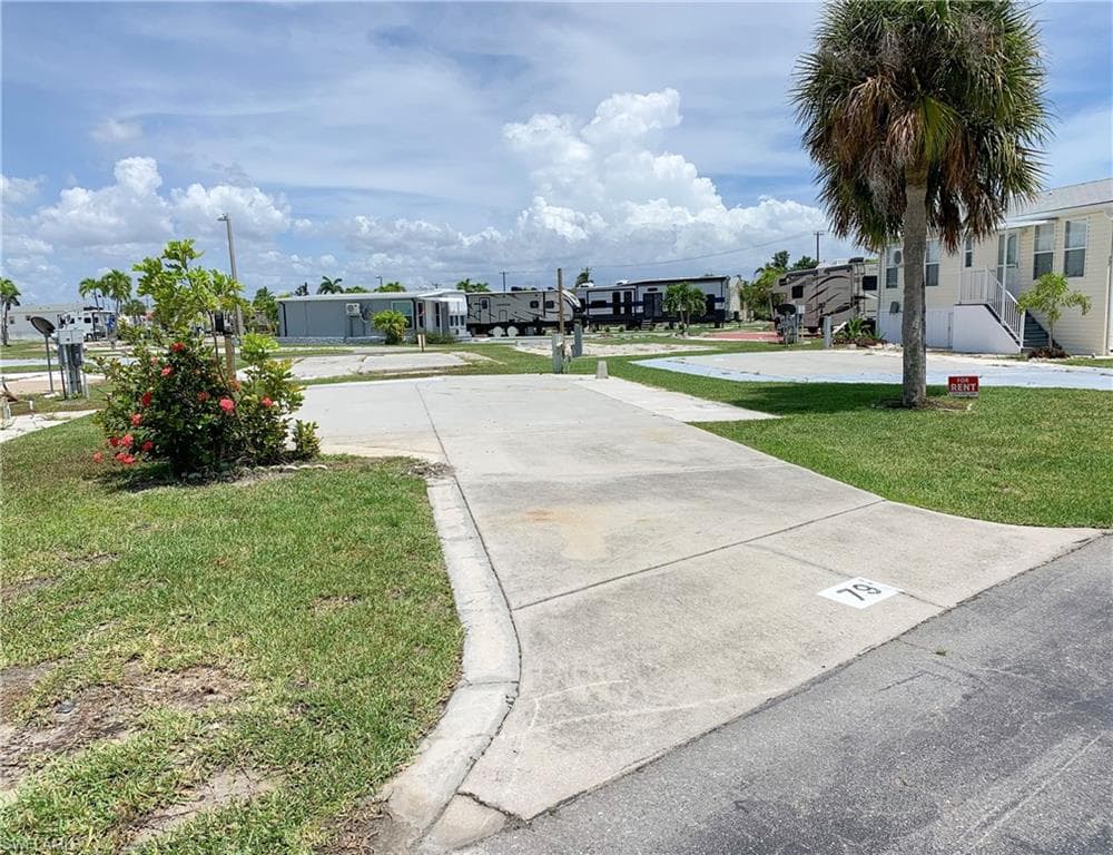 19681 Summerlin 79E RD FORT MYERS, FL 33908