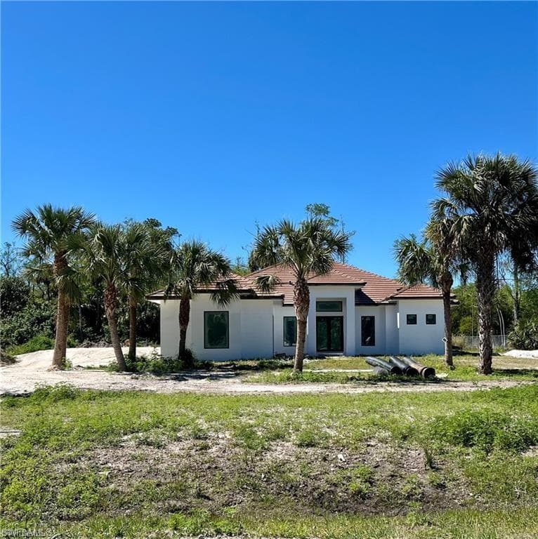 563 15th ST NW NAPLES, FL 34120