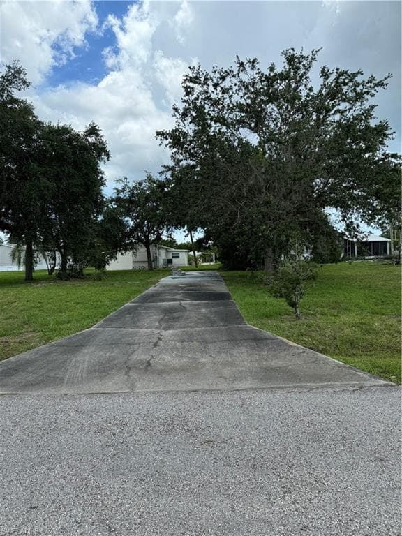 19 Twin Palms DR NAPLES, FL 34114