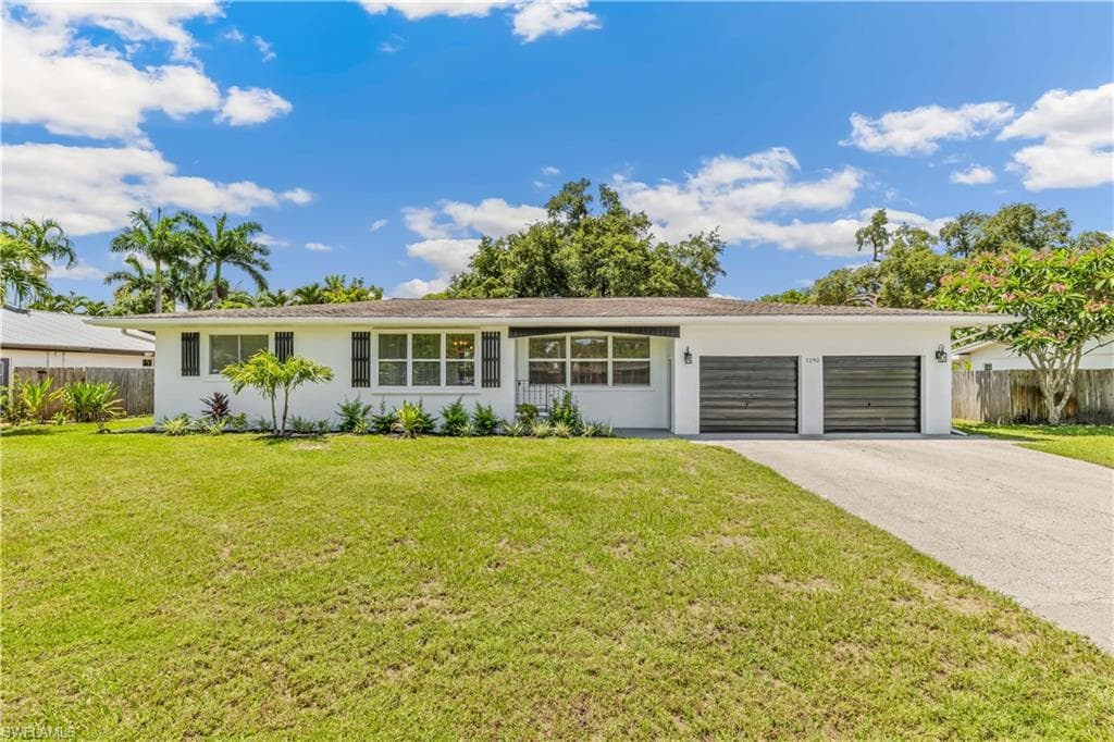 1292 Carlene AVE FORT MYERS, FL 33901