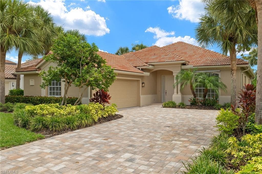 20831 Torrey Pines WAY ESTERO, FL 33928