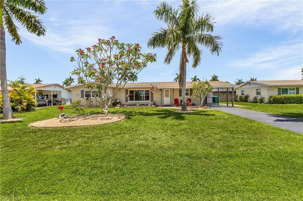 1452 Davis DR FORT MYERS, FL 33919