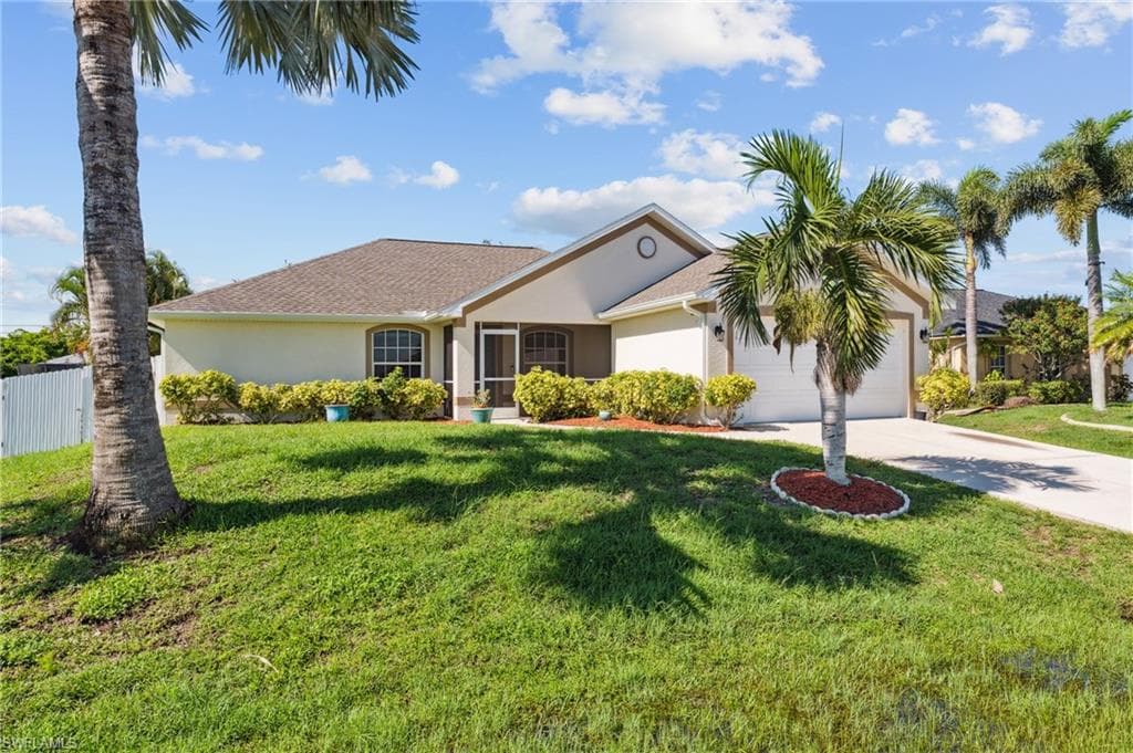 426 NW 7th TER CAPE CORAL, FL 33993