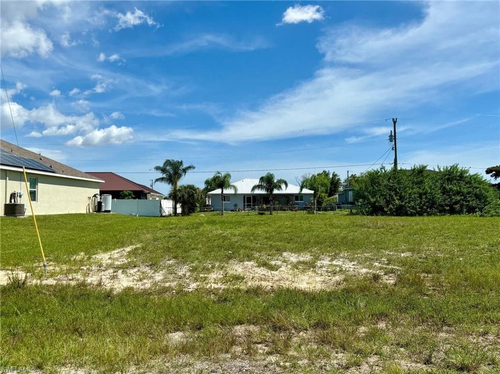 2022 NW 5th TER CAPE CORAL, FL 33993