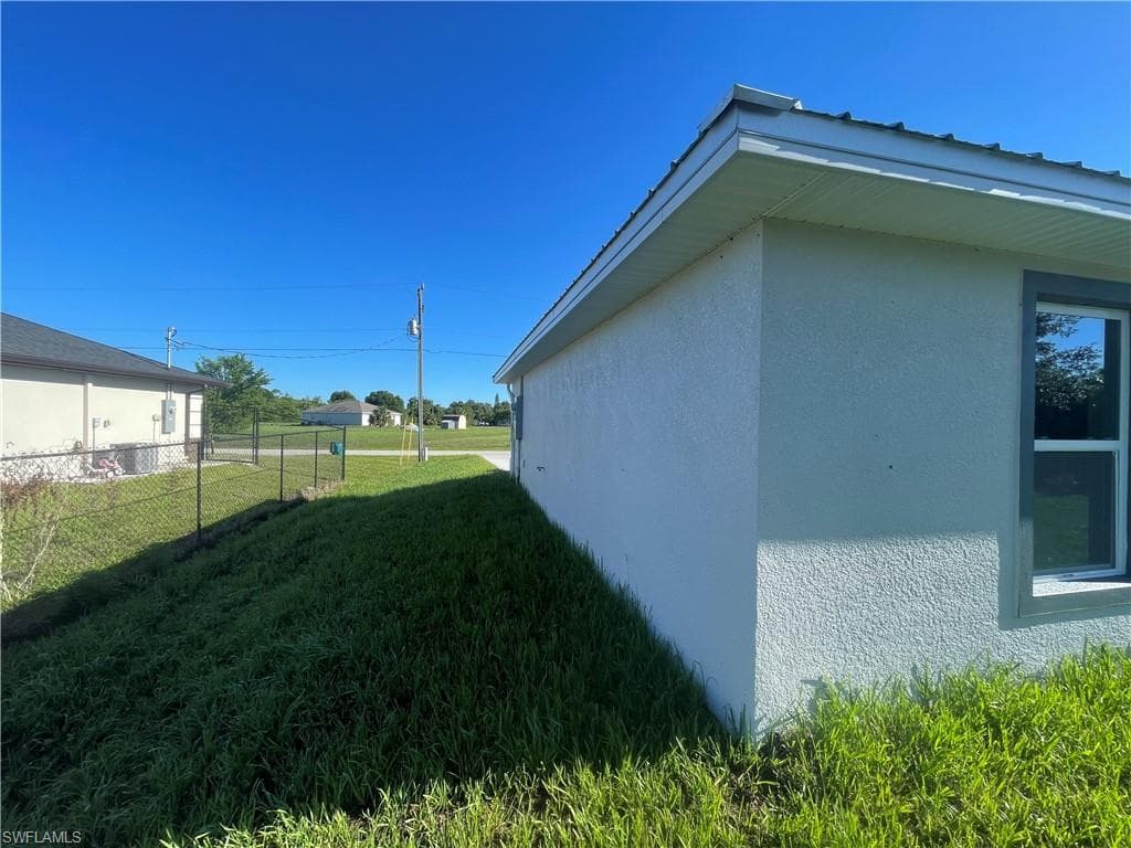 2073 Detroit DR LABELLE, FL 33935