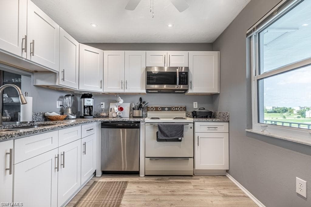 1700 Pine Valley DR 321 FORT MYERS, FL 33907