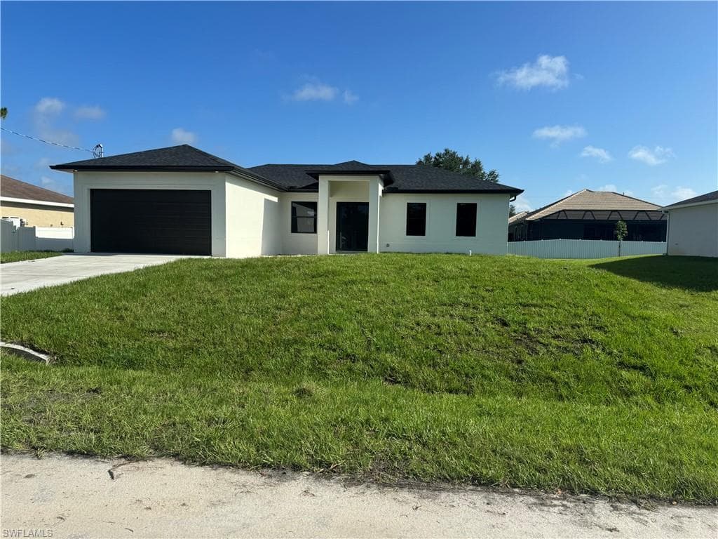 3312 25th ST SW LEHIGH ACRES, FL 33976