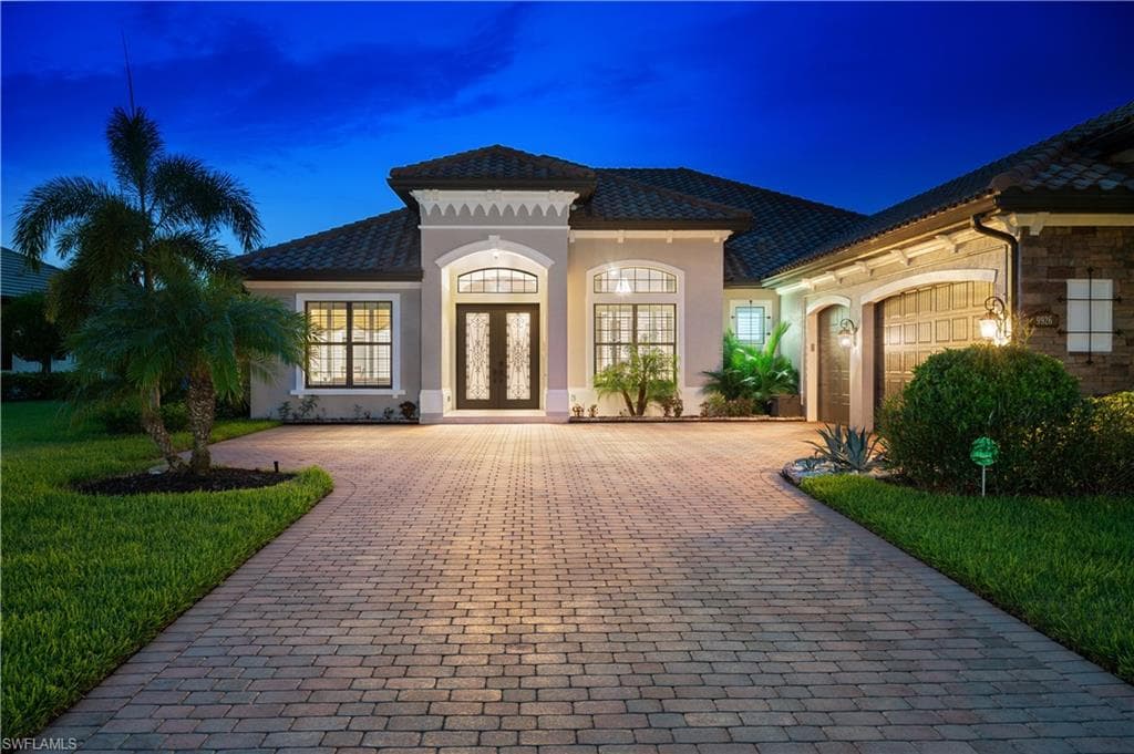 9926 Corso Bello DR NAPLES, FL 34113