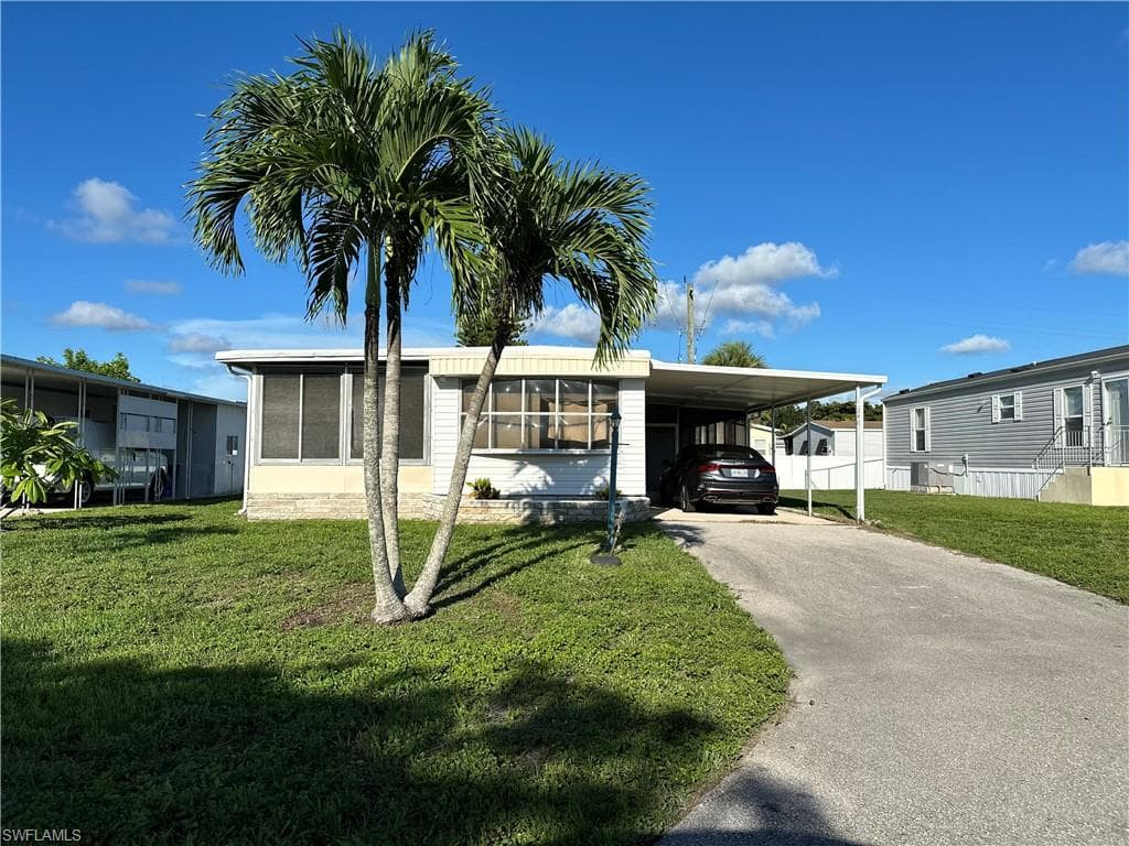 240 Cape Sable DR NAPLES, FL 34104