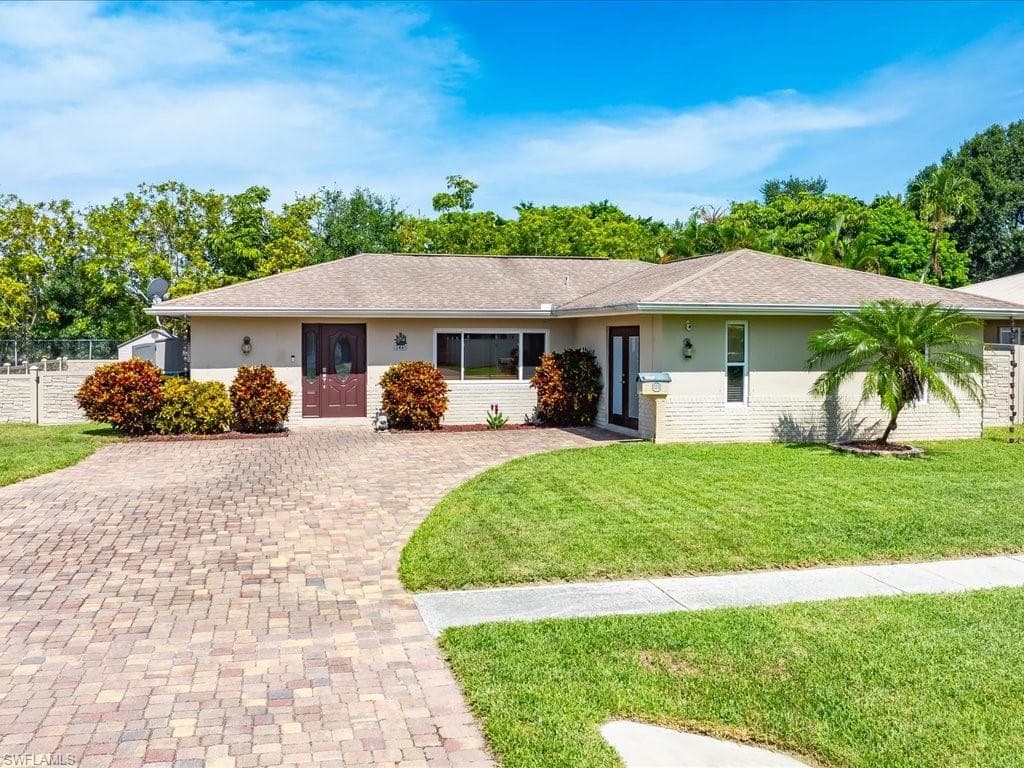 3461 Bolero WAY NAPLES, FL 34105