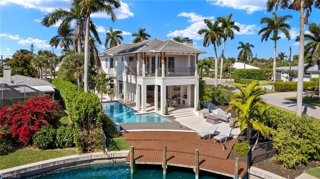 1800 Snook DR NAPLES, FL 34102