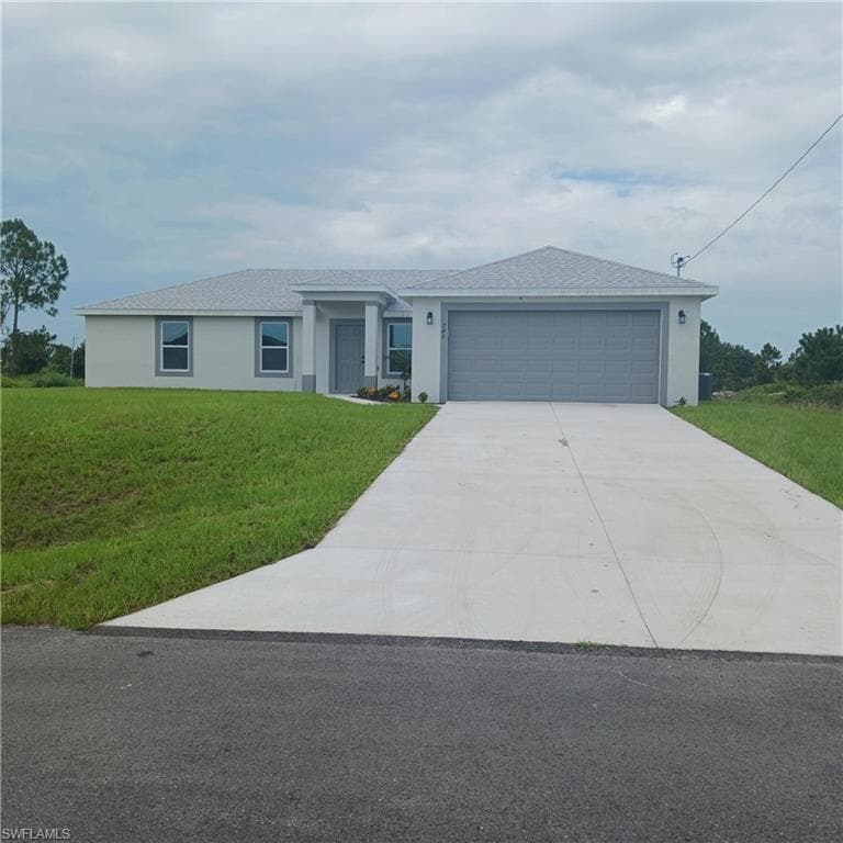 740 Foxtail ST E LEHIGH ACRES, FL 33974