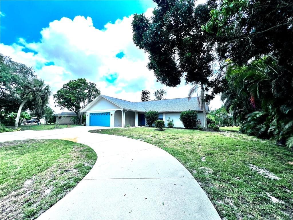 9400 Terry ST BONITA SPRINGS, FL 34135