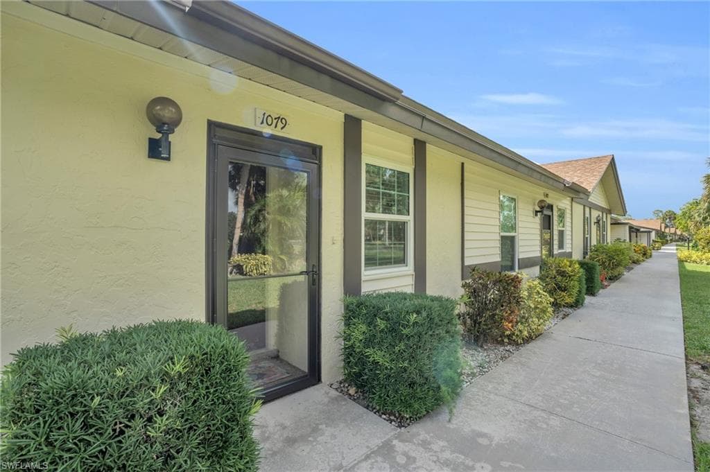1079 Pine Isle LN 1079 NAPLES, FL 34112