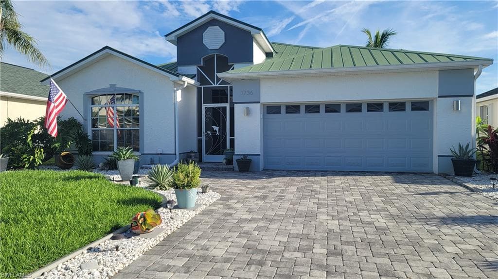 1736 Emerald Cove CIR CAPE CORAL, FL 33991