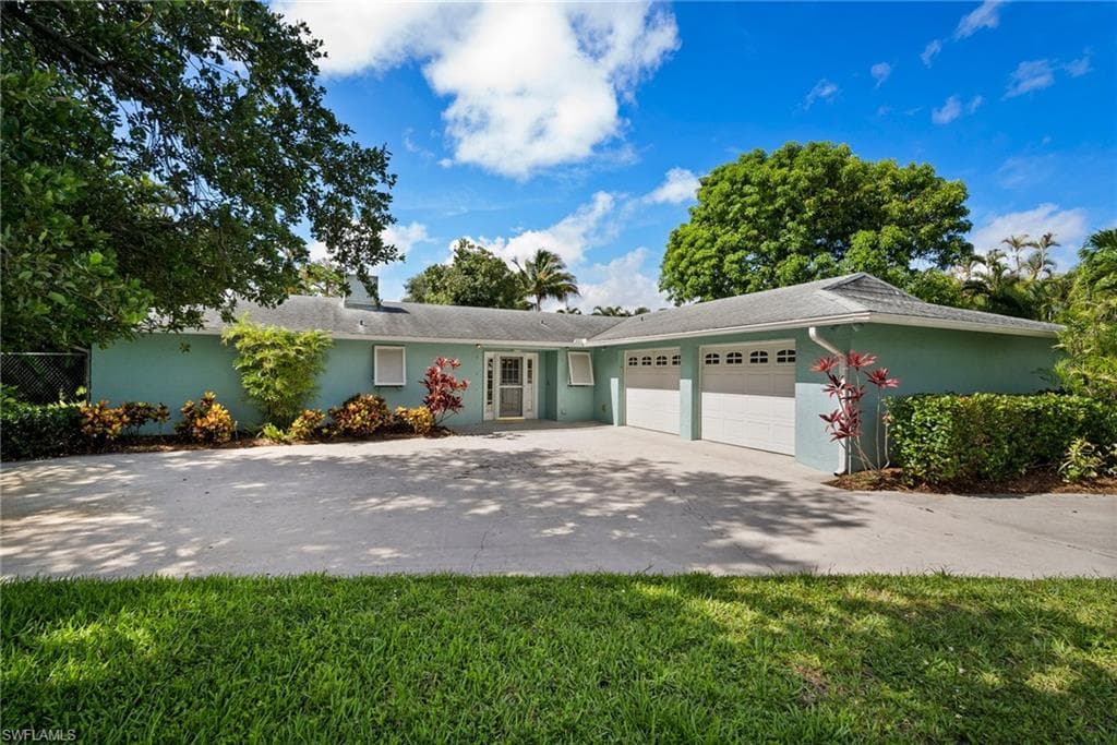 1362 Plumosa DR FORT MYERS, FL 33901