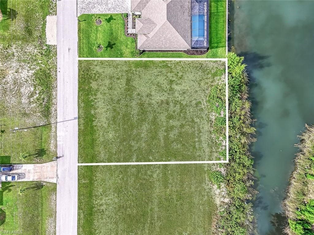 2030 17th AVE CAPE CORAL, FL 33993