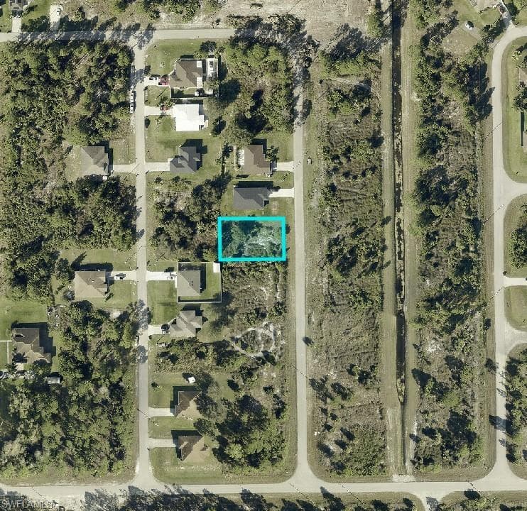 636 Hutton ST LEHIGH ACRES, FL 33974
