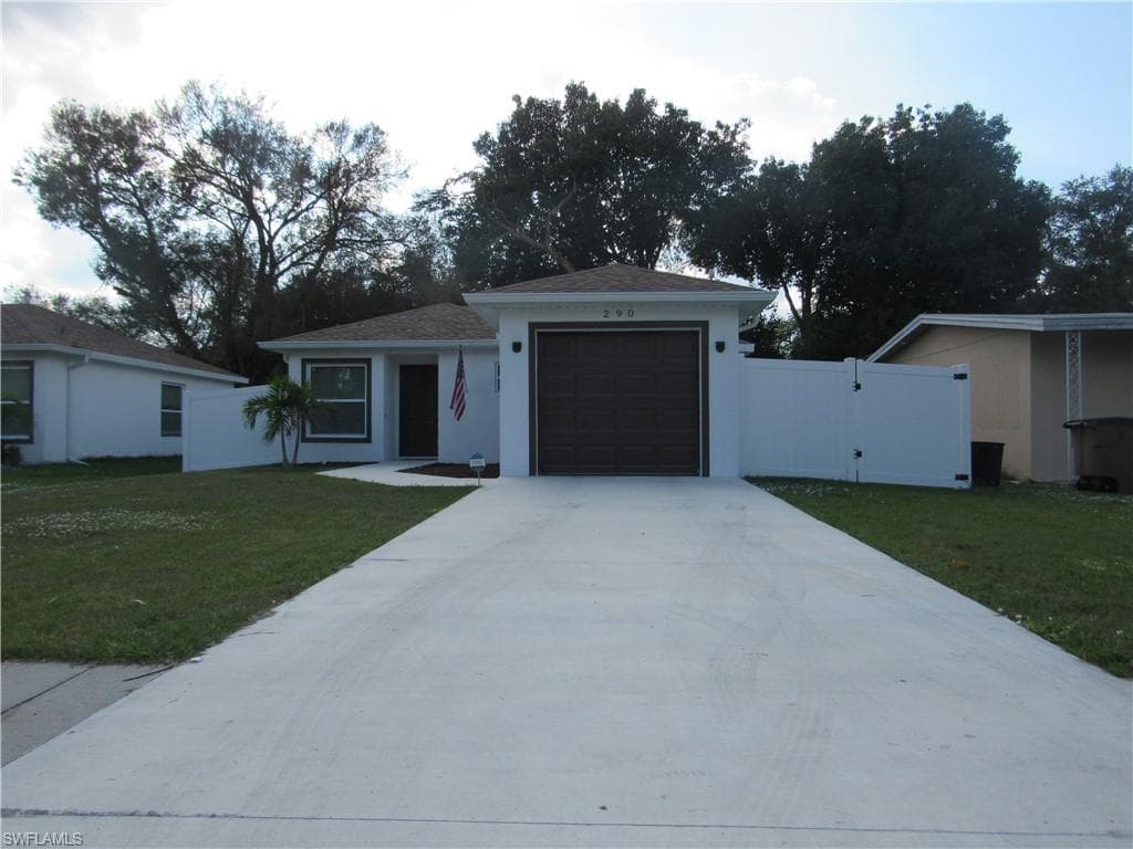 290 Delray AVE FORT MYERS, FL 33905