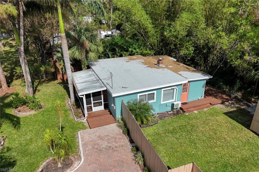 27717 Michigan ST BONITA SPRINGS, FL 34135