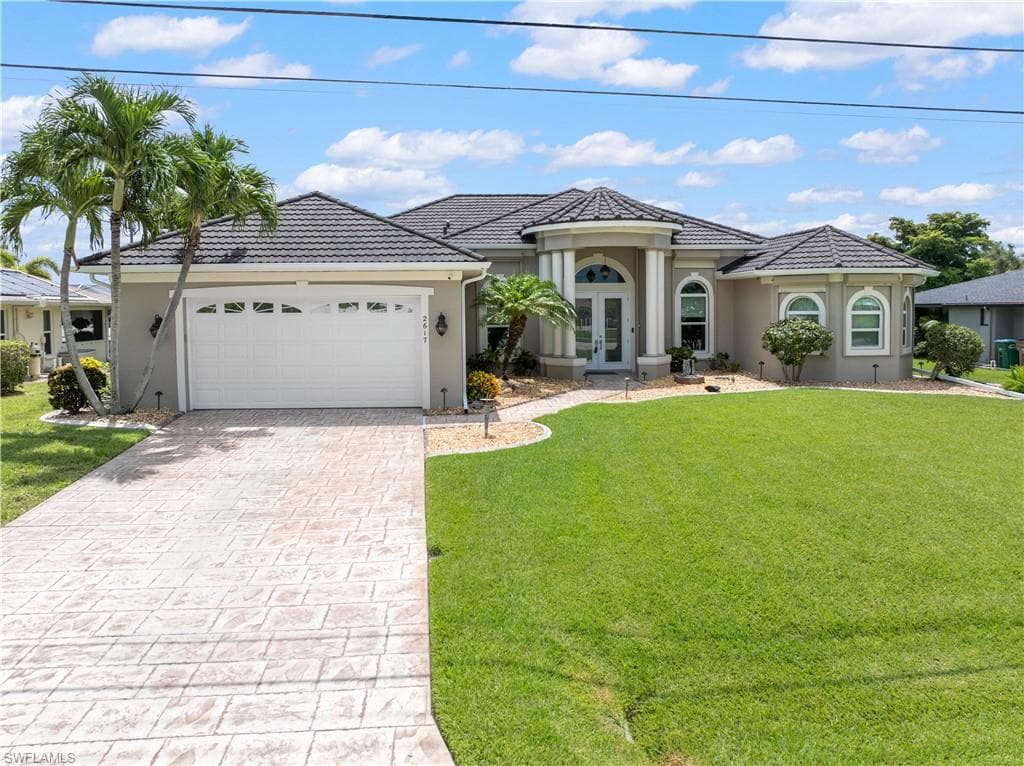 2617 Archer PKWY E CAPE CORAL, FL 33904