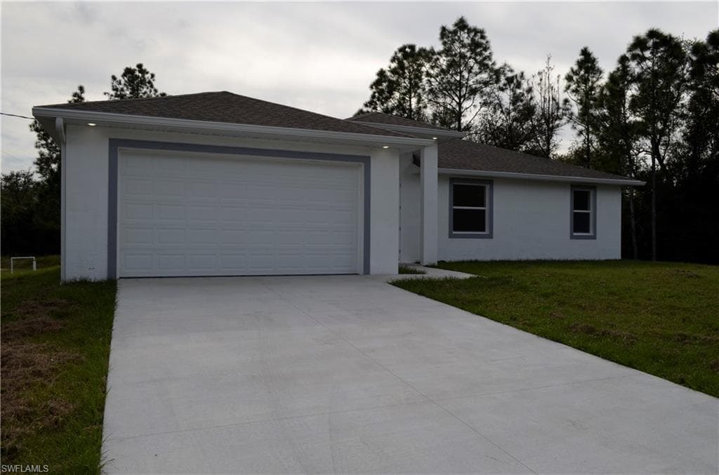 2502 E 18th ST LEHIGH ACRES, FL 33972