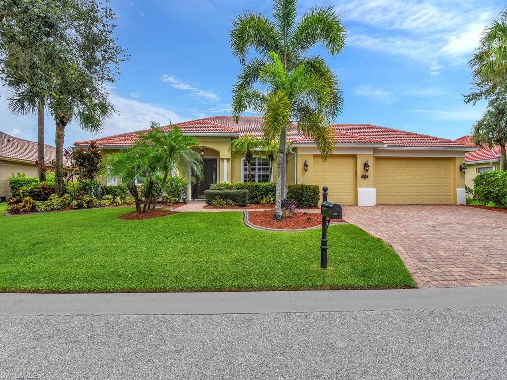 12051 Hidden Links DR FORT MYERS, FL 33913