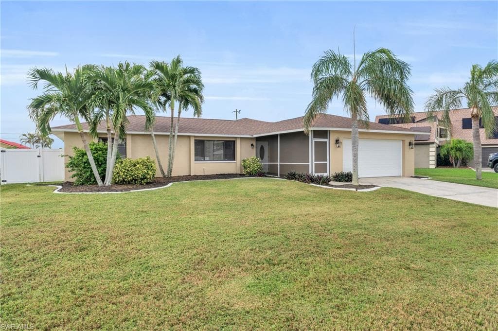 426 SW 43rd TER CAPE CORAL, FL 33914