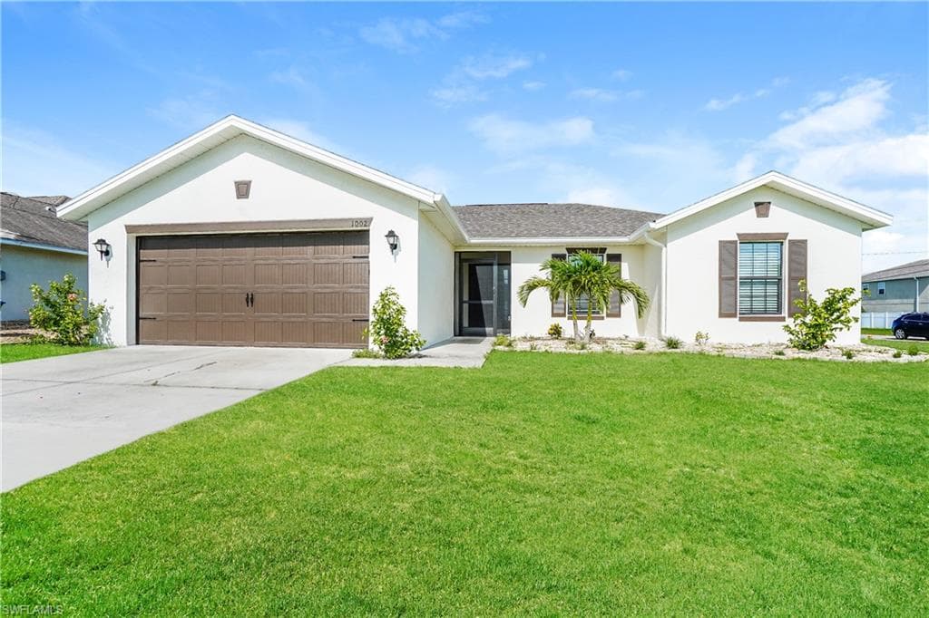 1002 8th CT CAPE CORAL, FL 33991