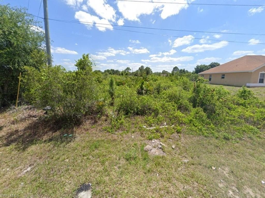 2907 55th ST W LEHIGH ACRES, FL 33971