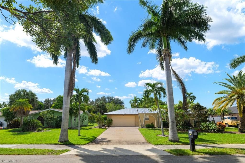 3910 Palm Tree BLVD CAPE CORAL, FL 33904
