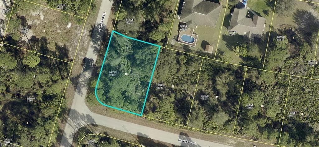 1017 Hunter ST E LEHIGH ACRES, FL 33974