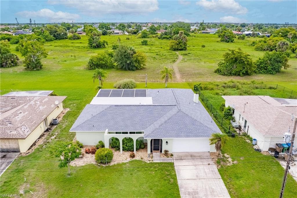 3749 SE 6th AVE CAPE CORAL, FL 33904