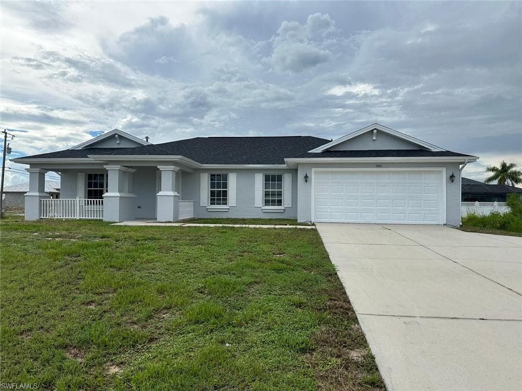 1401 N Gator CIR CAPE CORAL, FL 33909