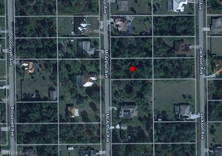 710 McArthur AVE LEHIGH ACRES, FL 33936
