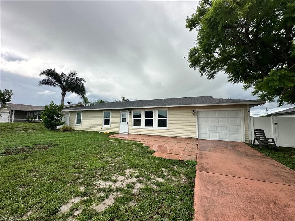 1614 NE 12th ST CAPE CORAL, FL 33909