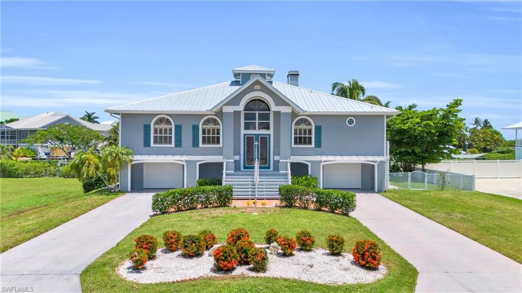 6469 Cocos DR FORT MYERS, FL 33908