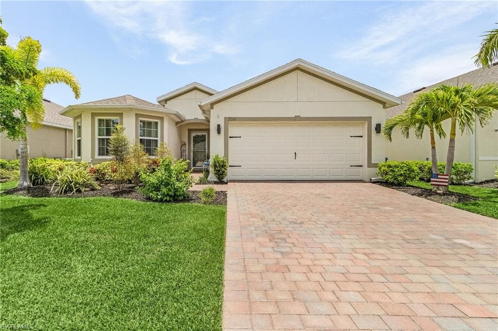 2245 Pigeon Plum WAY NORTH FORT MYERS, FL 33917