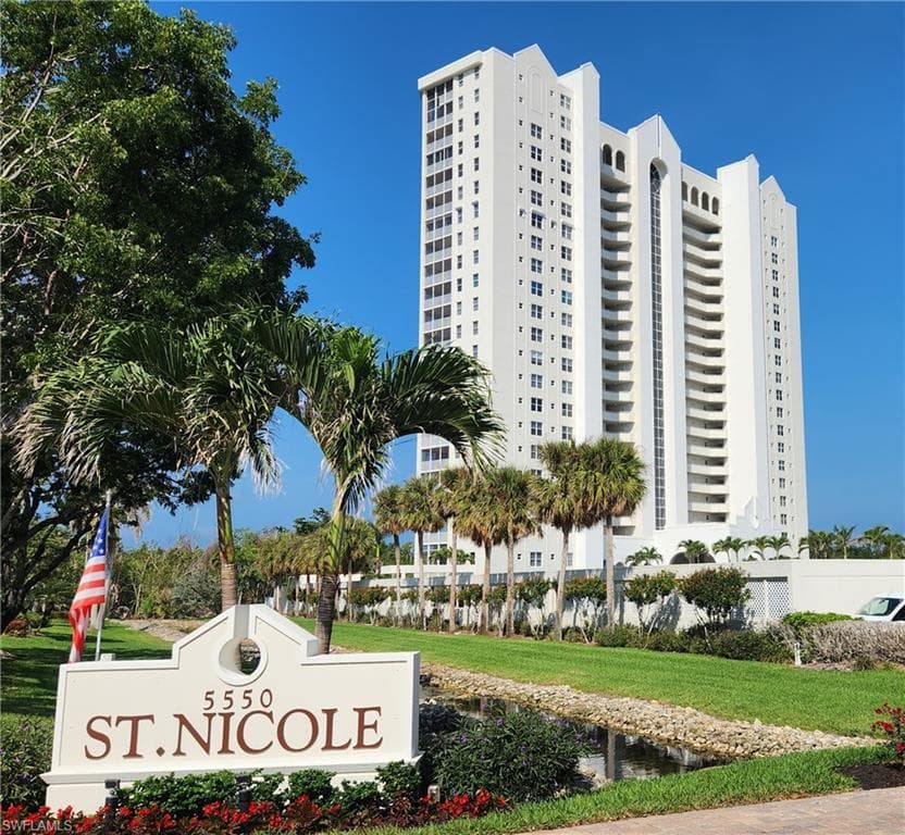 5550 Heron Point DR 2003 NAPLES, FL 34108