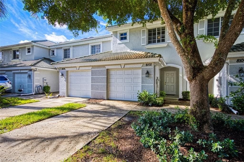 8102 Pacific Beach DR FORT MYERS, FL 33966