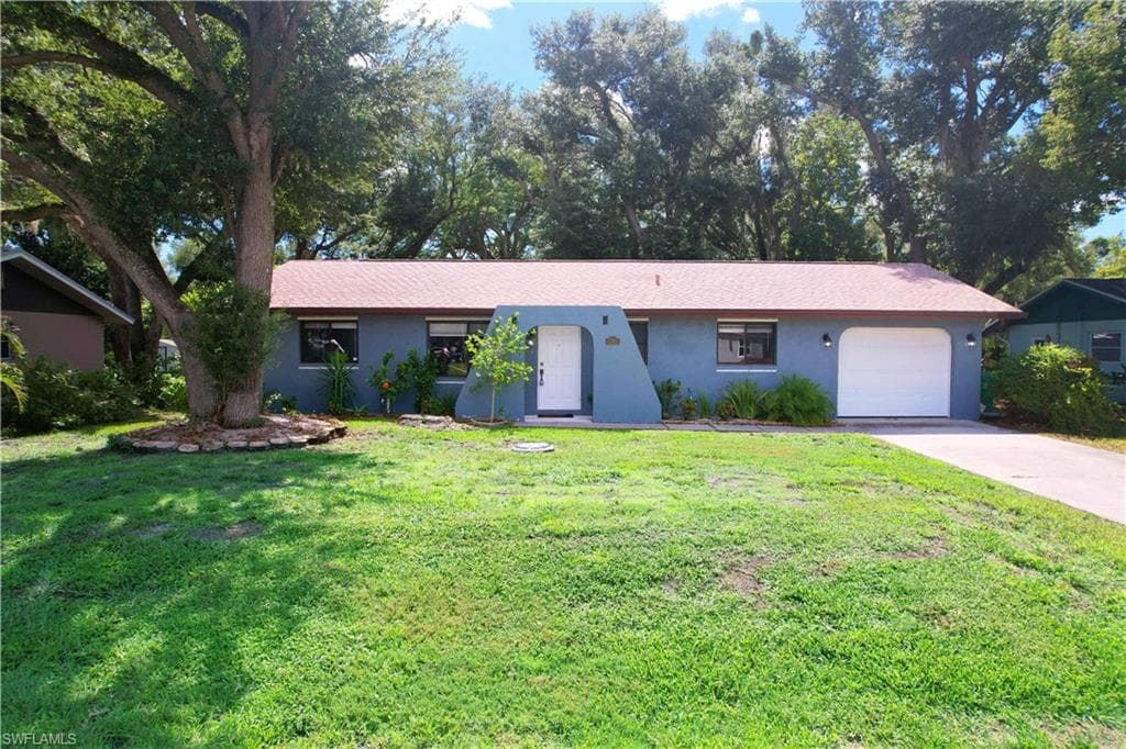 1395 Salyers ST PORT CHARLOTTE, FL 33952