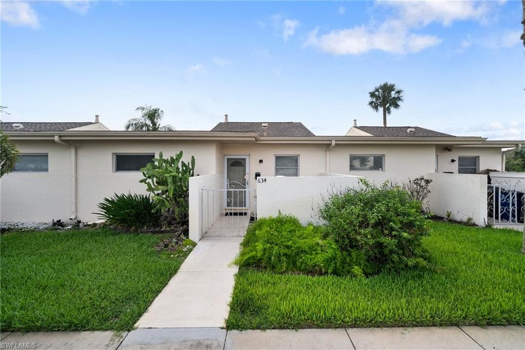 634 Joel BLVD LEHIGH ACRES, FL 33936