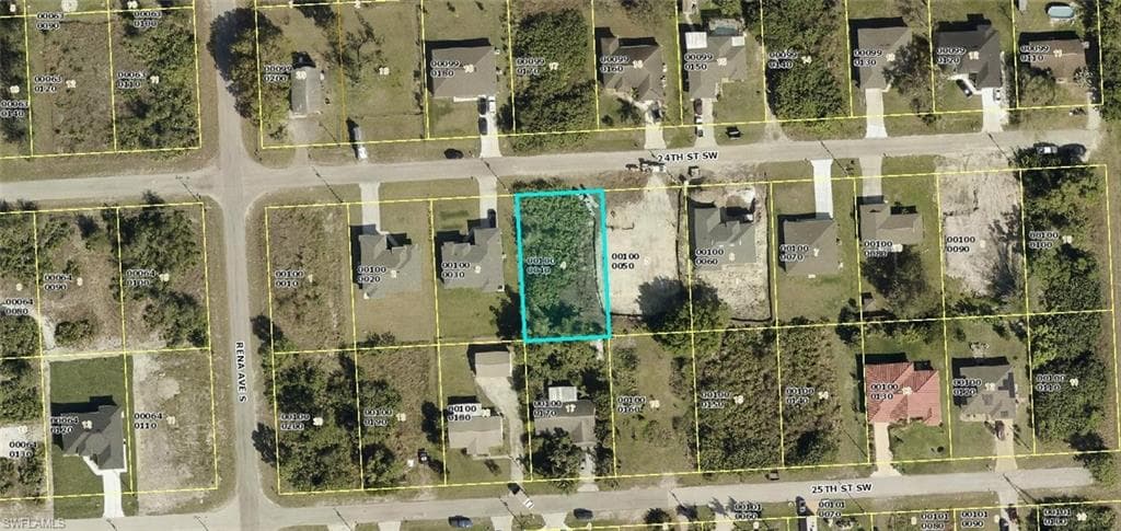 3213 24th ST SW LEHIGH ACRES, FL 33976