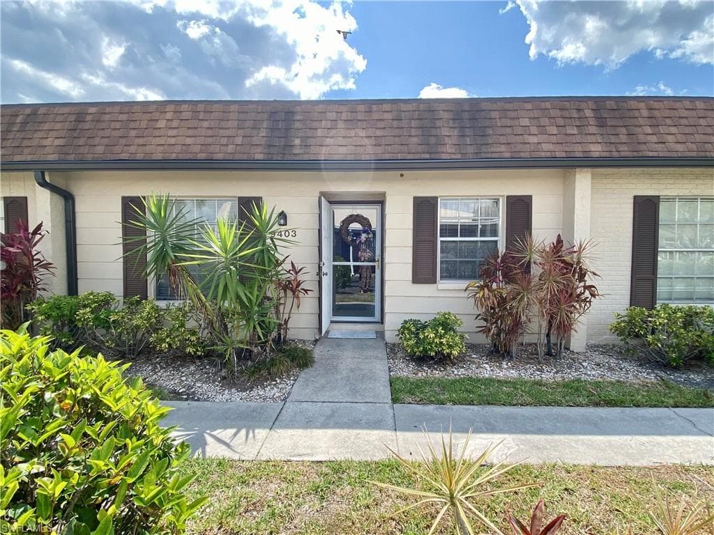 9403 Lennex LN FORT MYERS, FL 33919