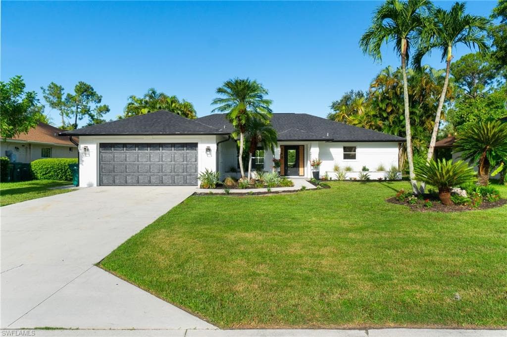 548 Ibis WAY NAPLES, FL 34110