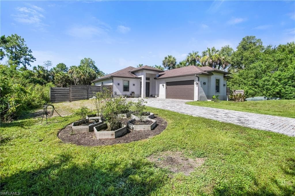 2760 20th AVE NE NAPLES, FL 34120